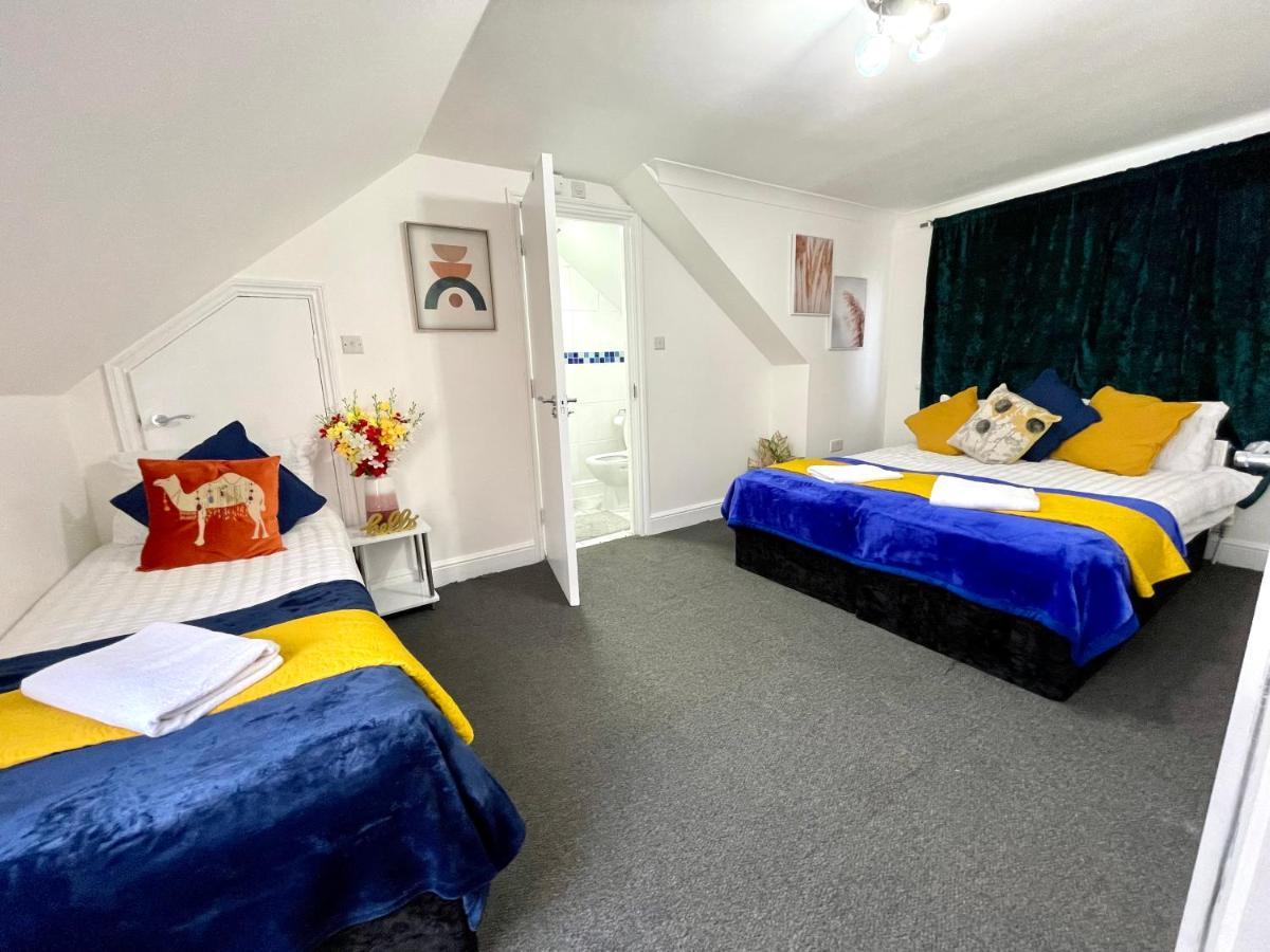 4 Bedrooms House, 3 Bathrooms , Separate Reception, Full Kitchen, Garden, Parking ロンドン エクステリア 写真