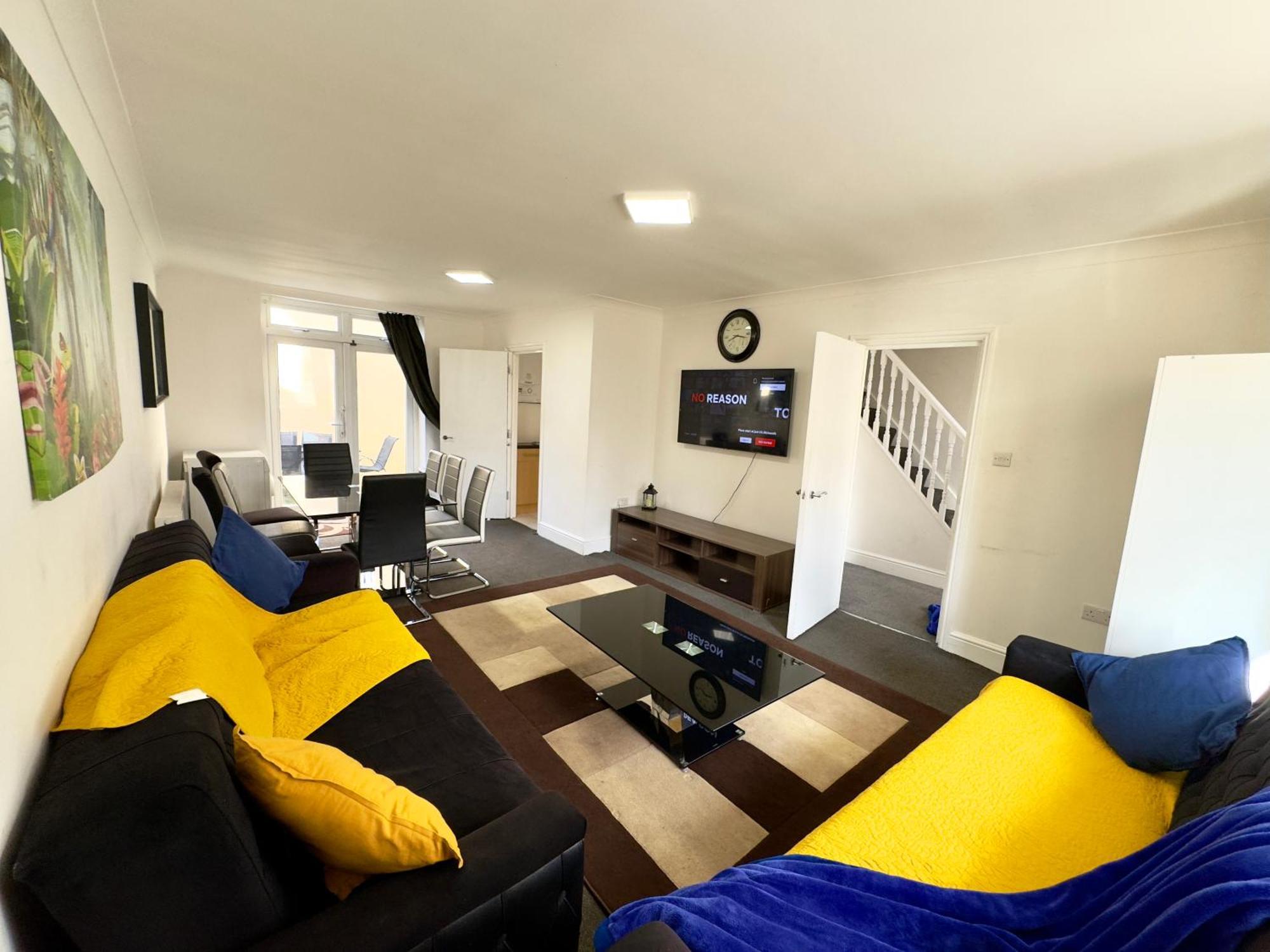4 Bedrooms House, 3 Bathrooms , Separate Reception, Full Kitchen, Garden, Parking ロンドン エクステリア 写真